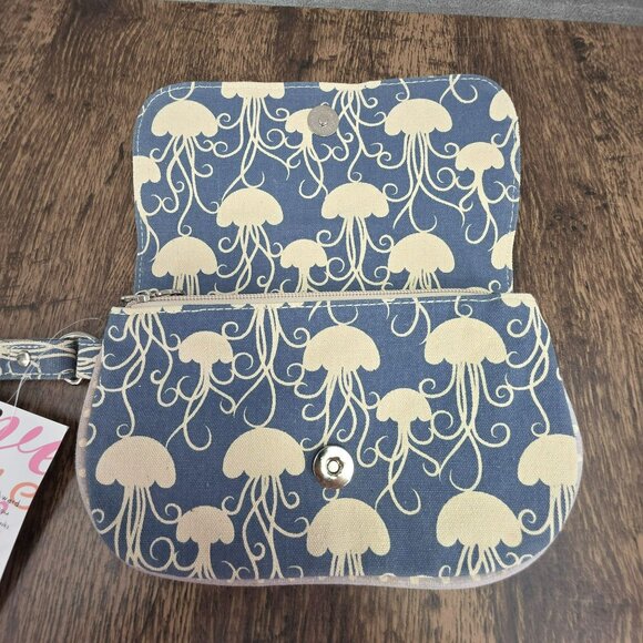 Bungalow 360 Wristlet Clutch Bag Blue Natural Cream Jellyfish Cotton Canvas New - Picture 8 of 13